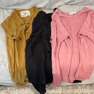 Clothes bundle! Sweater & Tops